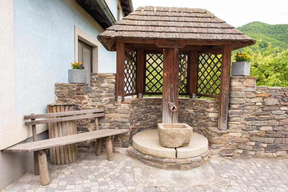 Gaestehaus Schuetz Spitz an der Donau Exterior foto